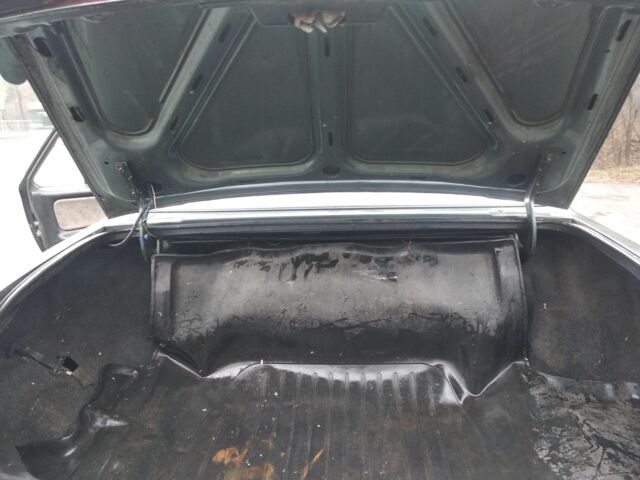 Зеленый ГАЗ 3110 Волга, объемом двигателя 2.3 л и пробегом 250 тыс. км за 616 $, фото 11 на Automoto.ua