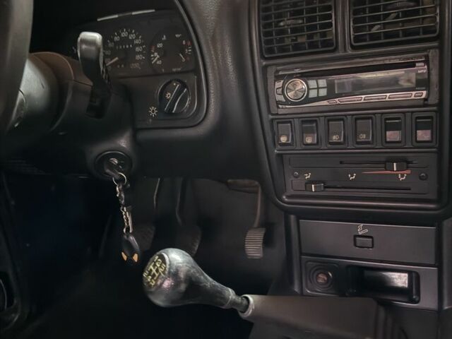 Зеленый ГАЗ 3110 Волга, объемом двигателя 2.4 л и пробегом 330 тыс. км за 1074 $, фото 2 на Automoto.ua