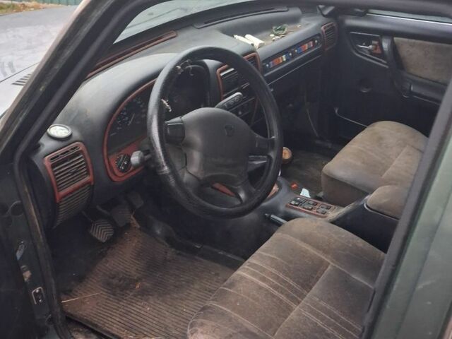 Зеленый ГАЗ 3110 Волга, объемом двигателя 0 л и пробегом 200 тыс. км за 475 $, фото 4 на Automoto.ua