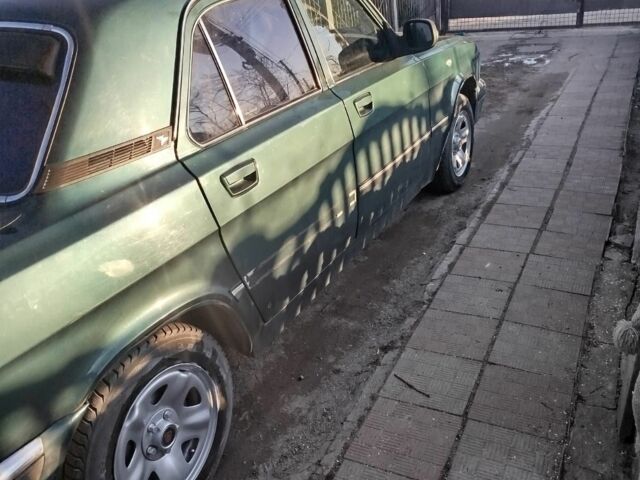 ГАЗ 3110 Волга 2005 у Бердичеве на Automoto.ua Зелений ГАЗ 3110 Волга, об'ємом двигуна 0 л та пробігом 270 тис. км за 1500 $, фото 1 на Automoto.ua