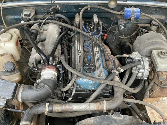 Зелений ГАЗ 3110 Волга, об'ємом двигуна 2 л та пробігом 180 тис. км за 727 $, фото 6 на Automoto.ua