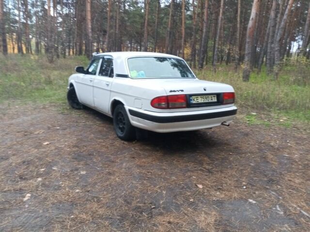 Белый ГАЗ 31105 Волга, объемом двигателя 2.3 л и пробегом 200 тыс. км за 1500 $, фото 2 на Automoto.ua