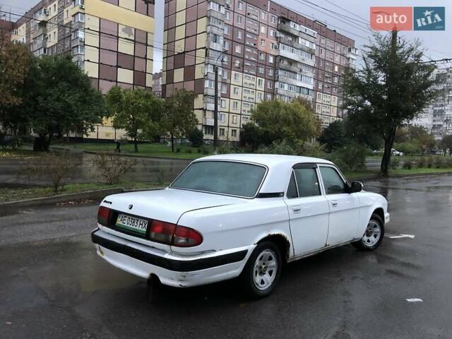 Белый ГАЗ 31105 Волга, объемом двигателя 2.3 л и пробегом 170 тыс. км за 900 $, фото 4 на Automoto.ua