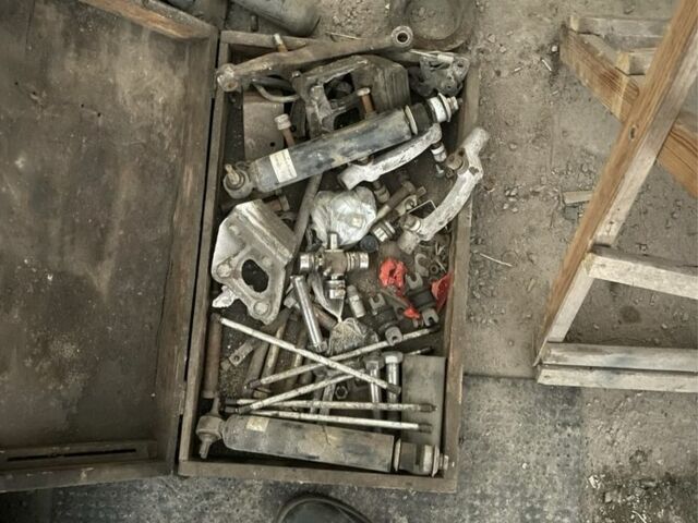 Белый ГАЗ 31105 Волга, объемом двигателя 2.4 л и пробегом 100 тыс. км за 150 $, фото 5 на Automoto.ua