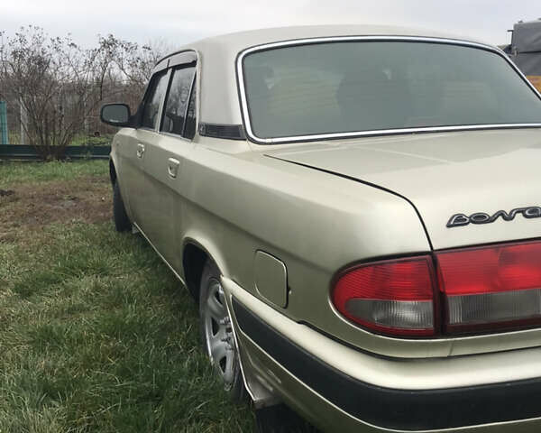 Бежевый ГАЗ 31105 Волга, объемом двигателя 2.5 л и пробегом 270 тыс. км за 2000 $, фото 2 на Automoto.ua