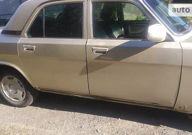 Бежевый ГАЗ 31105 Волга, объемом двигателя 2.3 л и пробегом 240 тыс. км за 700 $, фото 12 на Automoto.ua