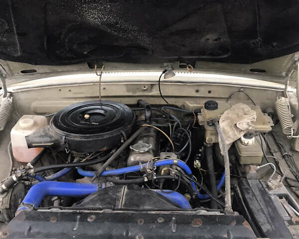 Бежевый ГАЗ 31105 Волга, объемом двигателя 2.5 л и пробегом 270 тыс. км за 2000 $, фото 7 на Automoto.ua