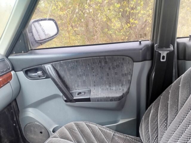 Черный ГАЗ 31105 Волга, объемом двигателя 2.3 л и пробегом 50 тыс. км за 1082 $, фото 6 на Automoto.ua