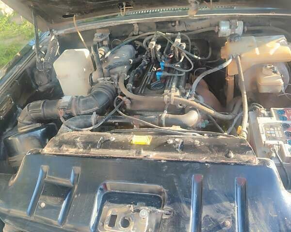 Чорний ГАЗ 31105 Волга, об'ємом двигуна 2.3 л та пробігом 87 тис. км за 1200 $, фото 9 на Automoto.ua