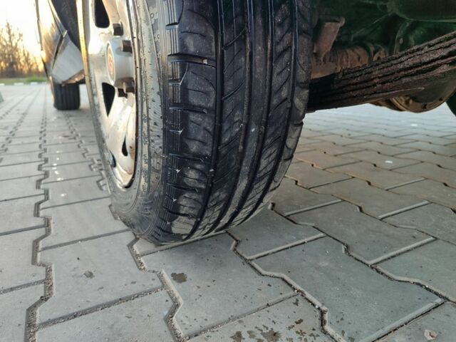 Чорний ГАЗ 31105 Волга, об'ємом двигуна 2.4 л та пробігом 117 тис. км за 1500 $, фото 5 на Automoto.ua