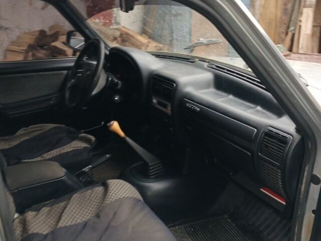 Серый ГАЗ 31105 Волга, объемом двигателя 2.3 л и пробегом 66 тыс. км за 1500 $, фото 4 на Automoto.ua