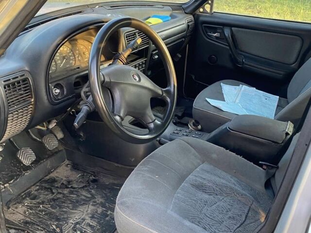 Серый ГАЗ 31105 Волга, объемом двигателя 0 л и пробегом 199 тыс. км за 477 $, фото 6 на Automoto.ua