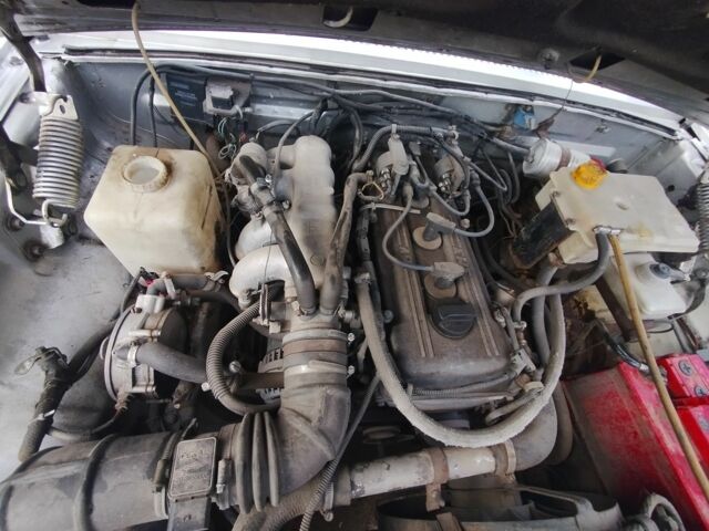 Серый ГАЗ 31105 Волга, объемом двигателя 2.4 л и пробегом 194 тыс. км за 600 $, фото 4 на Automoto.ua