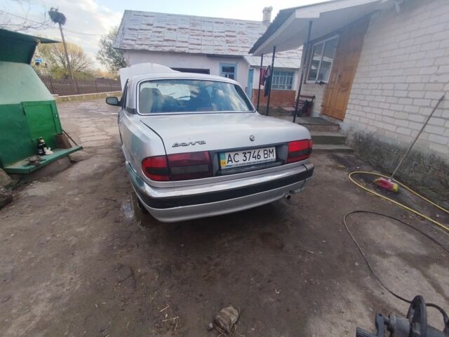 Серый ГАЗ 31105 Волга, объемом двигателя 2.4 л и пробегом 194 тыс. км за 600 $, фото 2 на Automoto.ua