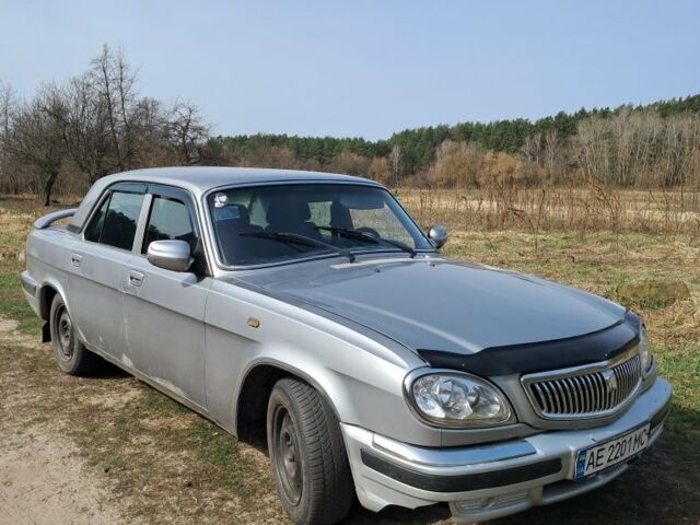 Серый ГАЗ 31105 Волга, объемом двигателя 2 л и пробегом 136 тыс. км за 1350 $, фото 2 на Automoto.ua