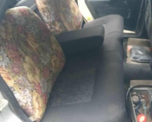 Серый ГАЗ 31105 Волга, объемом двигателя 2.29 л и пробегом 75 тыс. км за 1300 $, фото 4 на Automoto.ua