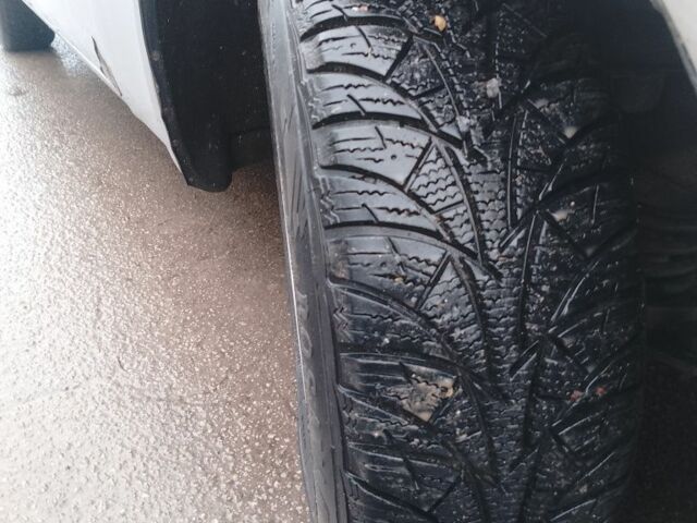 Серый ГАЗ 31105 Волга, объемом двигателя 2 л и пробегом 199 тыс. км за 1500 $, фото 6 на Automoto.ua