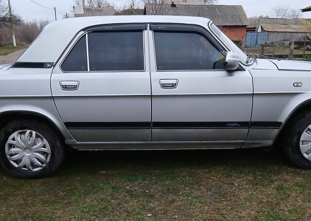 Серый ГАЗ 31105 Волга, объемом двигателя 2.3 л и пробегом 248 тыс. км за 1786 $, фото 2 на Automoto.ua