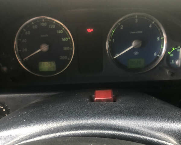Сірий ГАЗ 31105 Волга, об'ємом двигуна 2.5 л та пробігом 210 тис. км за 1300 $, фото 3 на Automoto.ua