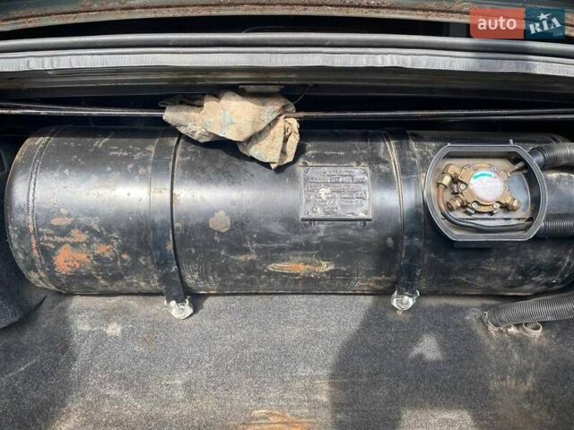 Сірий ГАЗ 31105 Волга, об'ємом двигуна 2.3 л та пробігом 440 тис. км за 990 $, фото 9 на Automoto.ua