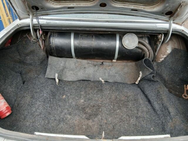 Серый ГАЗ 31105 Волга, объемом двигателя 2.3 л и пробегом 248 тыс. км за 1786 $, фото 9 на Automoto.ua