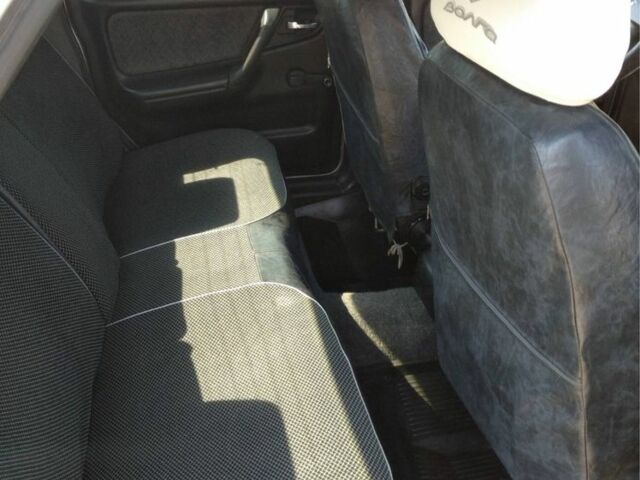 Серый ГАЗ 31105 Волга, объемом двигателя 2.3 л и пробегом 130 тыс. км за 2152 $, фото 12 на Automoto.ua