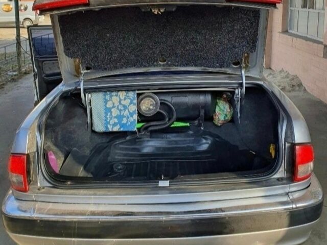 Сірий ГАЗ 31105 Волга, об'ємом двигуна 2 л та пробігом 108 тис. км за 2791 $, фото 7 на Automoto.ua