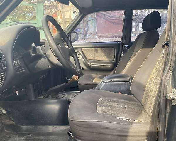 Сірий ГАЗ 31105 Волга, об'ємом двигуна 2.3 л та пробігом 440 тис. км за 990 $, фото 23 на Automoto.ua
