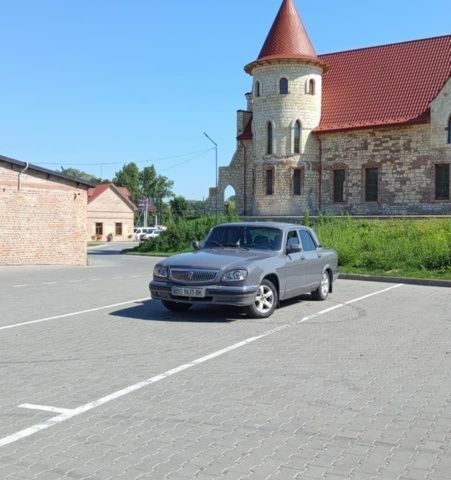 Серый ГАЗ 31105 Волга, объемом двигателя 2.4 л и пробегом 180 тыс. км за 2000 $, фото 3 на Automoto.ua