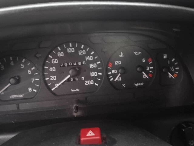 Серый ГАЗ 31105 Волга, объемом двигателя 2.3 л и пробегом 92 тыс. км за 3200 $, фото 1 на Automoto.ua