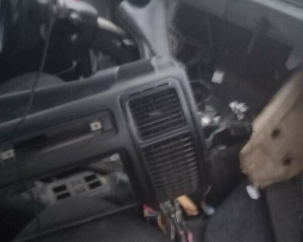 Сірий ГАЗ 31105 Волга, об'ємом двигуна 2.3 л та пробігом 112 тис. км за 25000 $, фото 13 на Automoto.ua