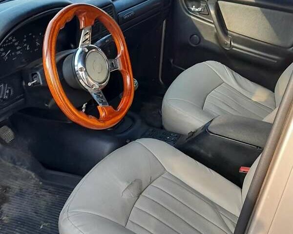 Сірий ГАЗ 31105 Волга, об'ємом двигуна 2.29 л та пробігом 150 тис. км за 3000 $, фото 6 на Automoto.ua