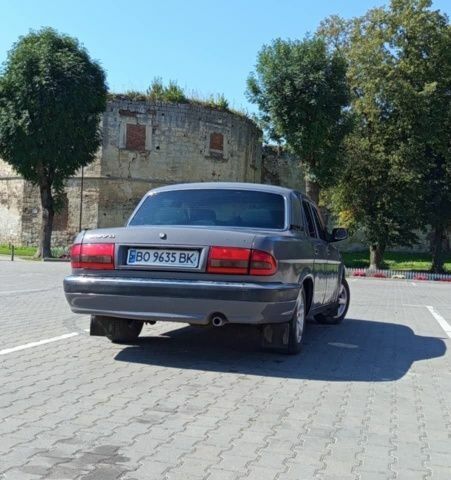 Серый ГАЗ 31105 Волга, объемом двигателя 2.4 л и пробегом 180 тыс. км за 2000 $, фото 2 на Automoto.ua