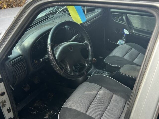 ГАЗ 31105 Волга 2005 у Петропавловке на Automoto.ua Сірий ГАЗ 31105 Волга, об'ємом двигуна 2.4 л та пробігом 176 тис. км за 1700 $, фото 6 на Automoto.ua