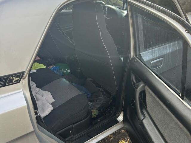 ГАЗ 31105 Волга 2005 у Петропавловке на Automoto.ua Сірий ГАЗ 31105 Волга, об'ємом двигуна 2.4 л та пробігом 176 тис. км за 1700 $, фото 8 на Automoto.ua