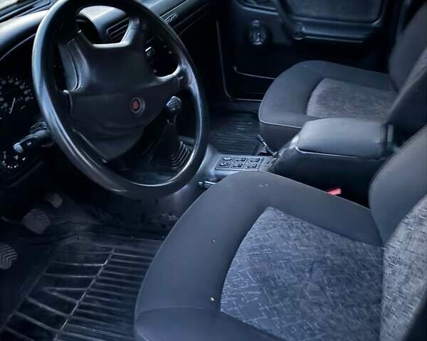 Сірий ГАЗ 31105 Волга, об'ємом двигуна 0 л та пробігом 170 тис. км за 1500 $, фото 4 на Automoto.ua