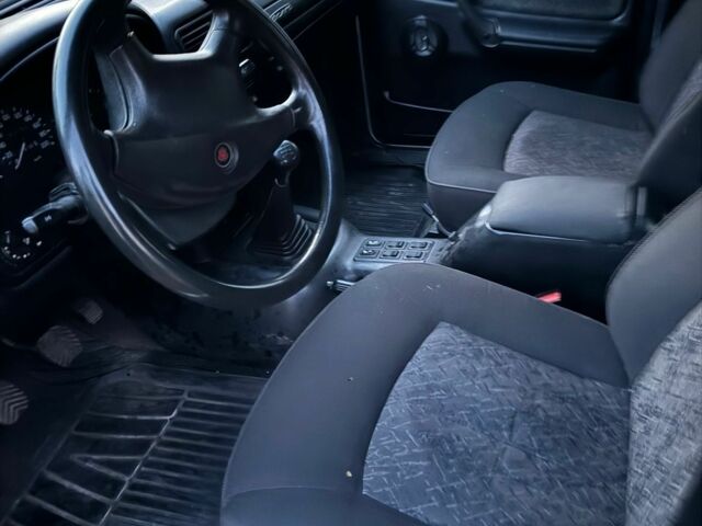 Серый ГАЗ 31105 Волга, объемом двигателя 0 л и пробегом 90 тыс. км за 1500 $, фото 2 на Automoto.ua