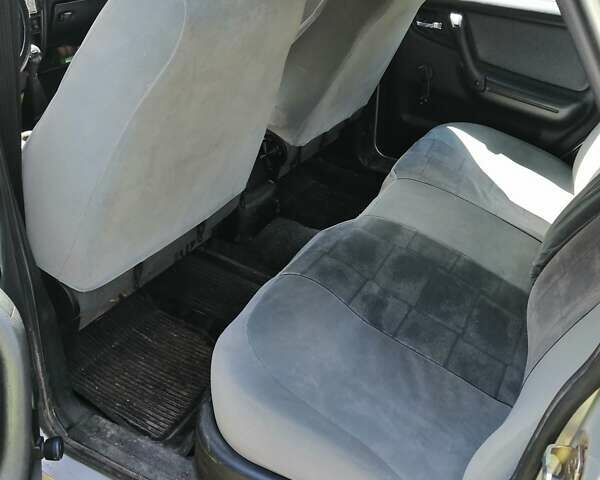 Серый ГАЗ 31105 Волга, объемом двигателя 2.3 л и пробегом 80 тыс. км за 3500 $, фото 7 на Automoto.ua