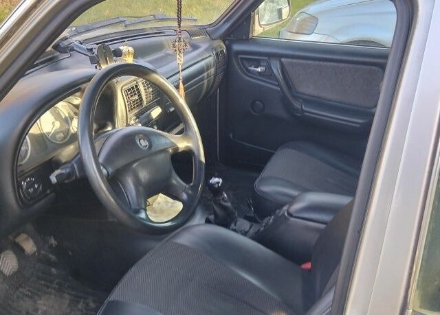 Сірий ГАЗ 31105 Волга, об'ємом двигуна 2 л та пробігом 17 тис. км за 2000 $, фото 1 на Automoto.ua