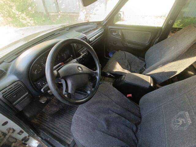 Сірий ГАЗ 31105 Волга, об'ємом двигуна 0 л та пробігом 380 тис. км за 500 $, фото 8 на Automoto.ua