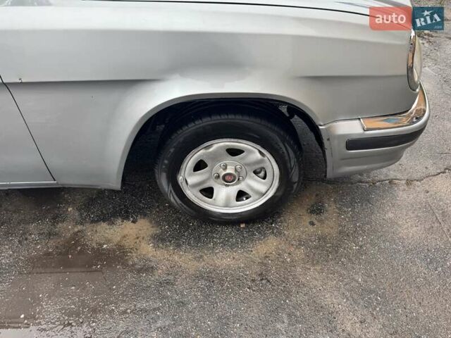 Серый ГАЗ 31105 Волга, объемом двигателя 2.43 л и пробегом 120 тыс. км за 1700 $, фото 14 на Automoto.ua