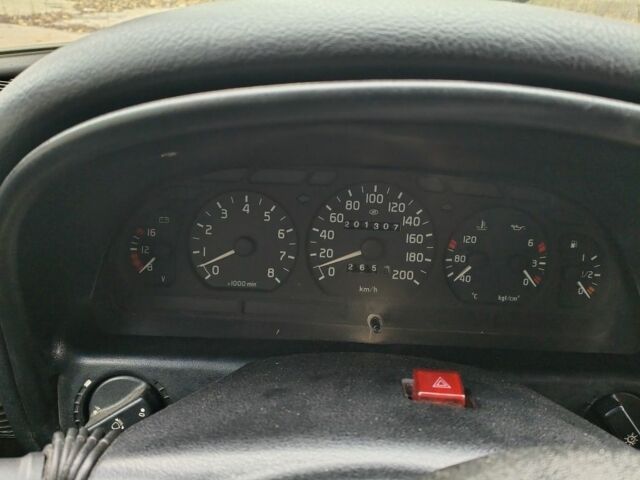 Серый ГАЗ 31105 Волга, объемом двигателя 2.3 л и пробегом 201 тыс. км за 2300 $, фото 3 на Automoto.ua