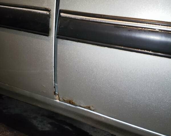 Серый ГАЗ 31105 Волга, объемом двигателя 2.29 л и пробегом 84 тыс. км за 2800 $, фото 16 на Automoto.ua