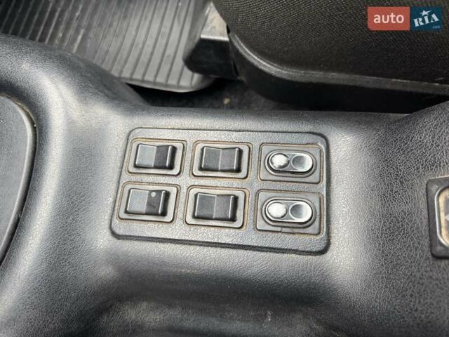 Серый ГАЗ 31105 Волга, объемом двигателя 2.43 л и пробегом 120 тыс. км за 1700 $, фото 22 на Automoto.ua