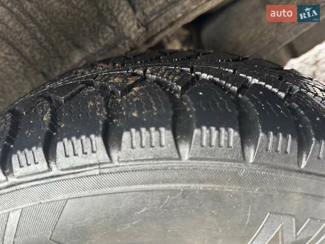 Серый ГАЗ 31105 Волга, объемом двигателя 2.43 л и пробегом 120 тыс. км за 1700 $, фото 28 на Automoto.ua