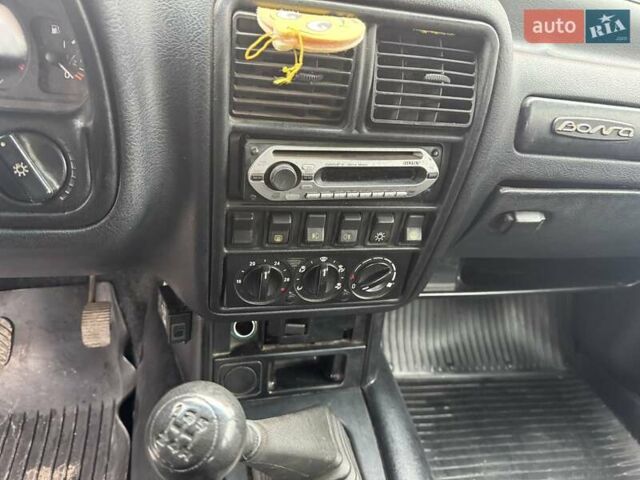 Серый ГАЗ 31105 Волга, объемом двигателя 2.43 л и пробегом 120 тыс. км за 1700 $, фото 20 на Automoto.ua