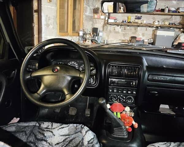 Серый ГАЗ 31105 Волга, объемом двигателя 2.29 л и пробегом 84 тыс. км за 2800 $, фото 20 на Automoto.ua