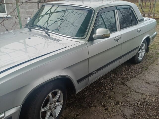 Серый ГАЗ 31105 Волга, объемом двигателя 2.3 л и пробегом 108 тыс. км за 2000 $, фото 1 на Automoto.ua