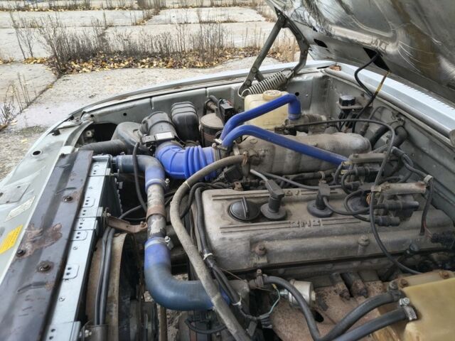 Серый ГАЗ 31105 Волга, объемом двигателя 2.3 л и пробегом 201 тыс. км за 2300 $, фото 4 на Automoto.ua