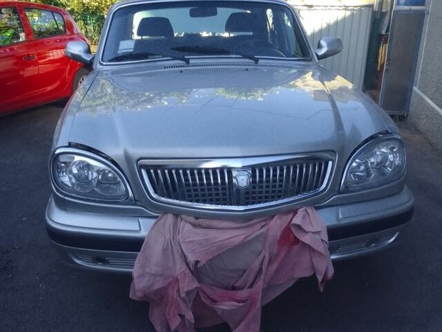 Серый ГАЗ 31105 Волга, объемом двигателя 0 л и пробегом 132 тыс. км за 2000 $, фото 2 на Automoto.ua